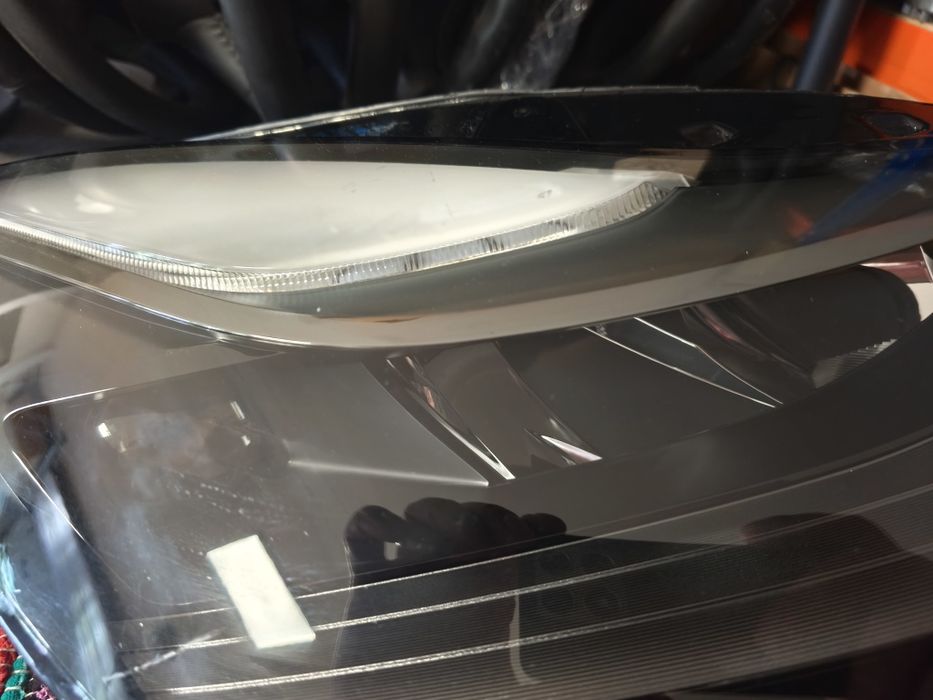 Farol Led esquerdo ou direito Tesla