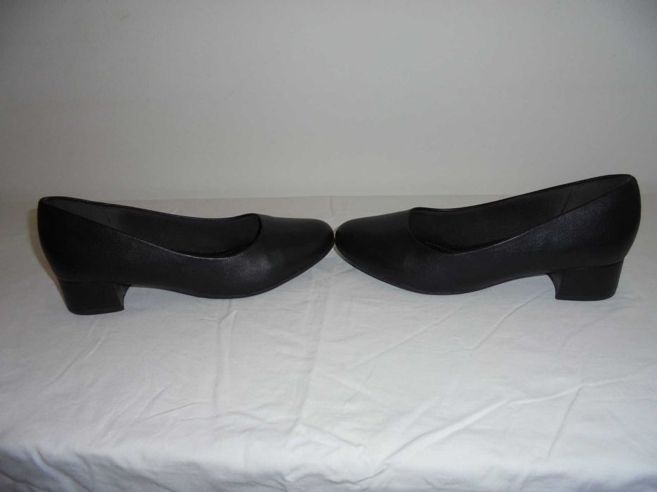 sapatos de mulher cor pretos