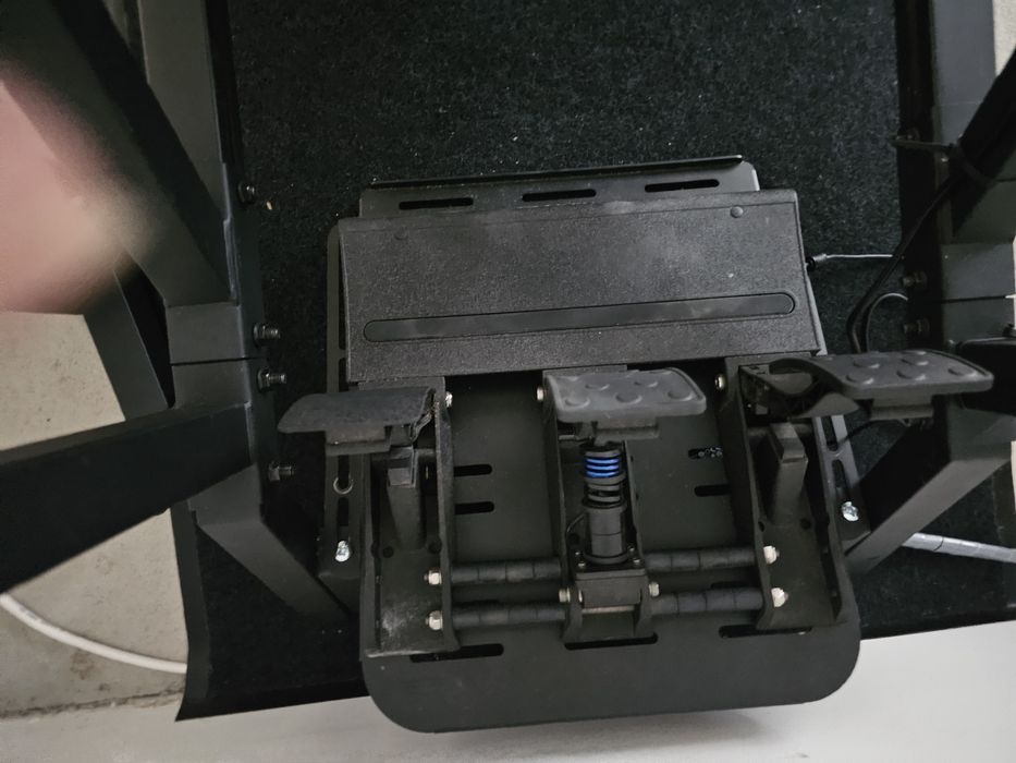 Vendo Set IRacing Moza R5/Fanatec