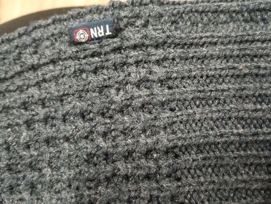 Sweter akryl Terranova S