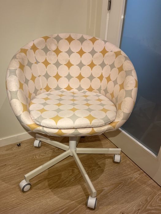 Cadeira Giratória Escritório Super Confortável - Suporta até 110kg