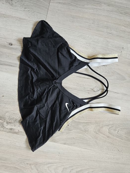 Top sportowy Nike Dry Fit.  Rozmiar S. Stan idealny