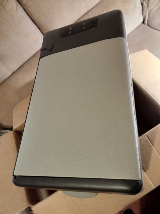 Frigorífico 259€.Portátil com defeito. Oportunidades