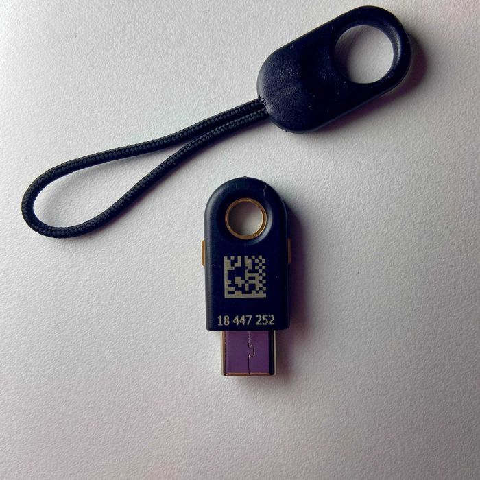 Ключ безпеки Yubico YubiKey 5C | FIDO2 | USB-C | Прошивка 5.4.3 | вітринний варіант без заводського блістера