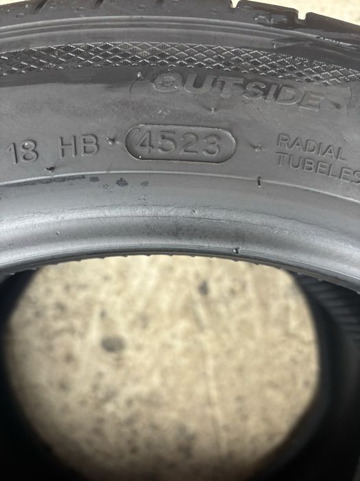 Шини Hankook 235/45 R17