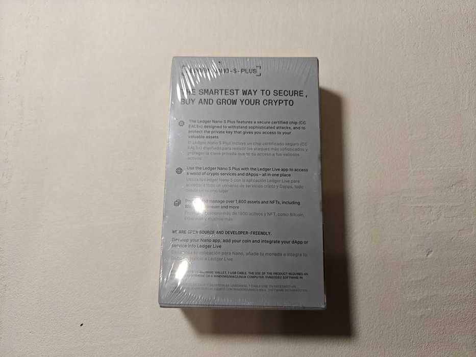 Ledger Nano S Plus Криптокошелек