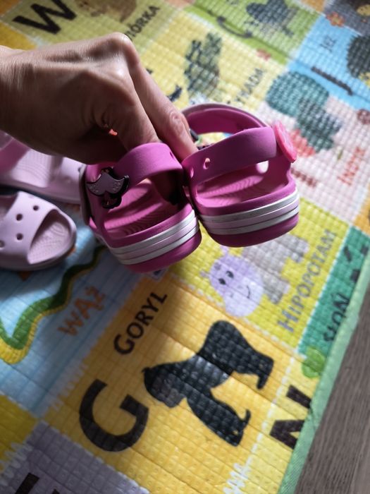 Crocs sandały dziewczęce c12