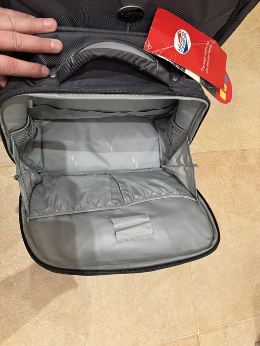 American tourister маленька валіза