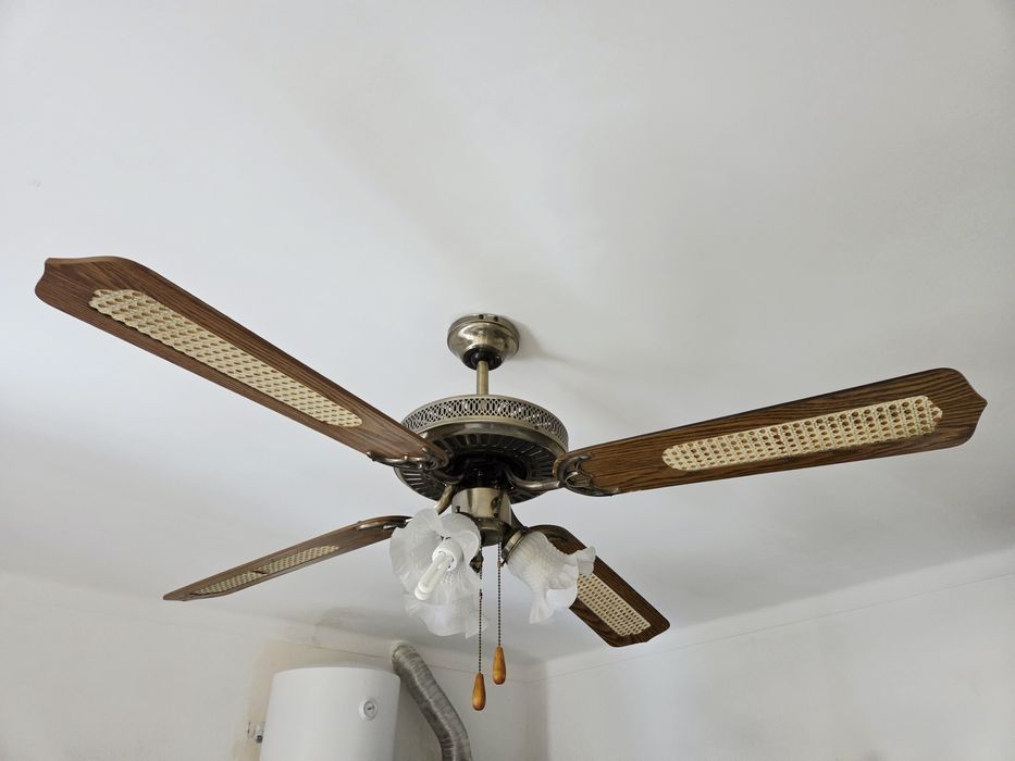 Candeeiro de teto ventoinha