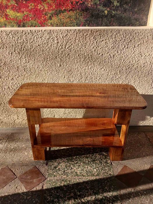 Журнальний столик -або під телевізор