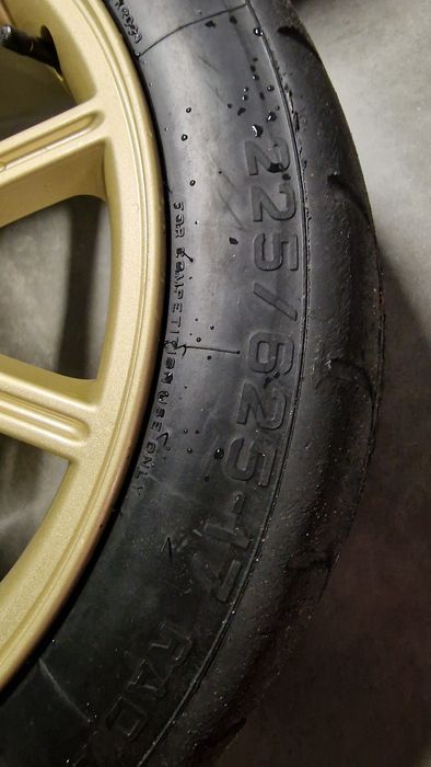 Sliki medie Pirelli RE7 225/625/17 komplet 4 szt.