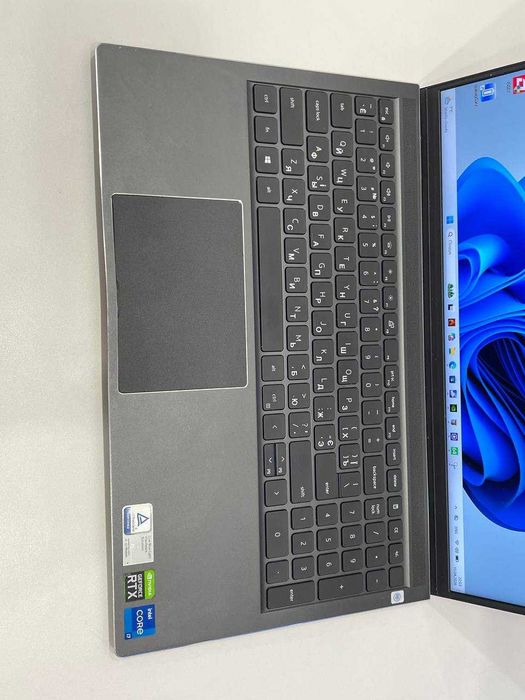 Dell Vostro 15'6 7510 i7-11800H 16GB RAM 512GB SSD GeForce RTX 3050