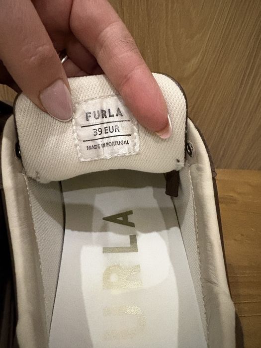 Sneakersy Furla r39