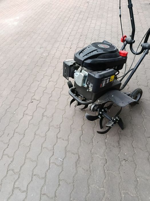 Glebogryzarka spalinowa