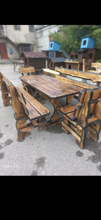 Мебель для дачи из дерева.