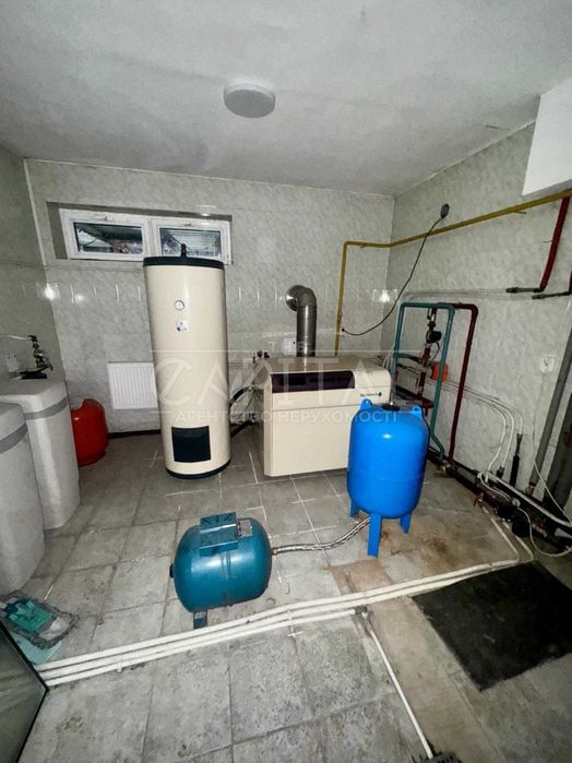 ПРОДАЖ/Капітальний маєток в селищі Глеваха/Київ/Пансіонат