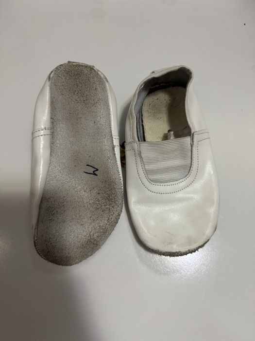 Чешки 15.5 см кожа