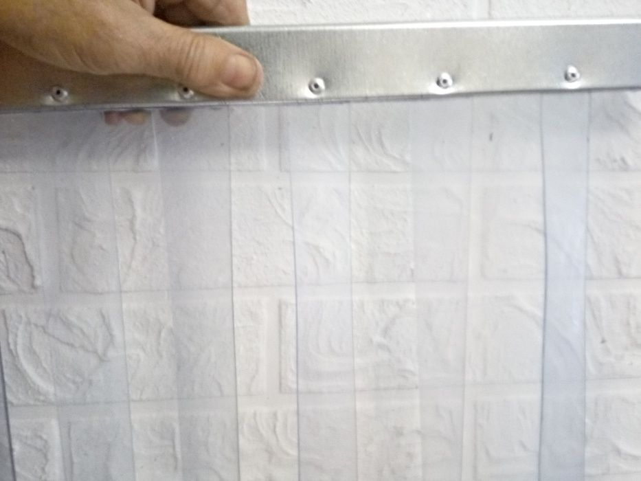 Шторка ПВХ для собачьей будки.