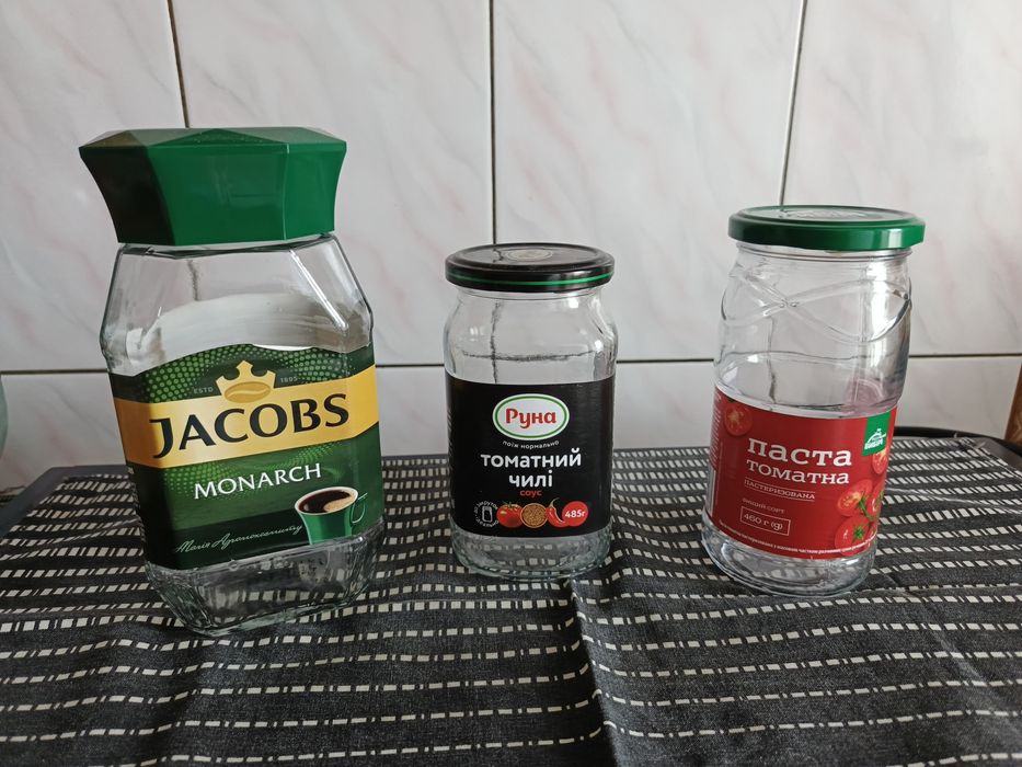 Продам стеклянные банки из под кофе и соусов