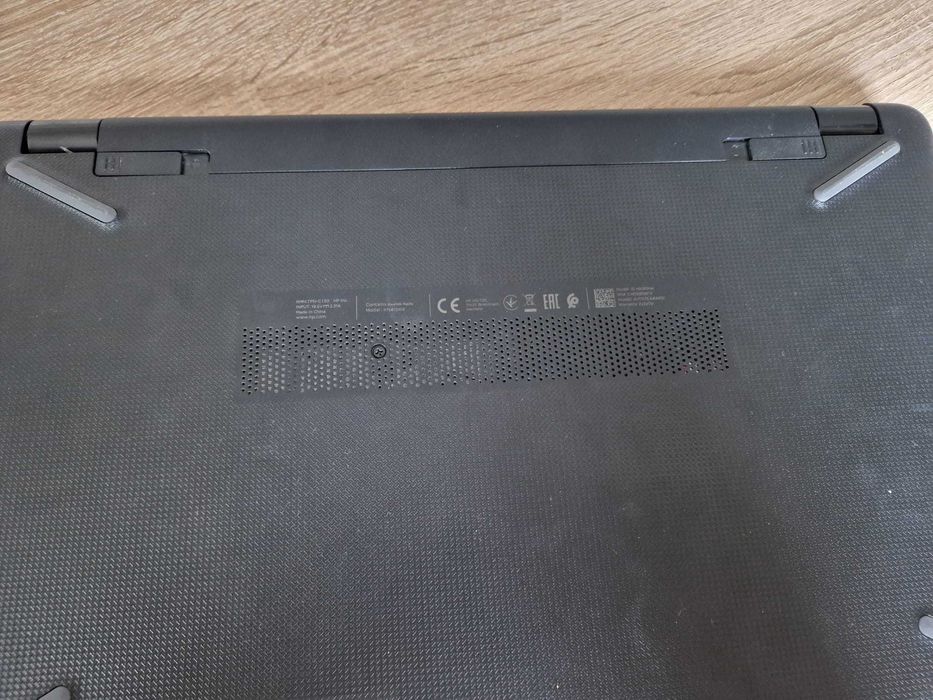 Laptop HP 15-RB061NW uszkodzony