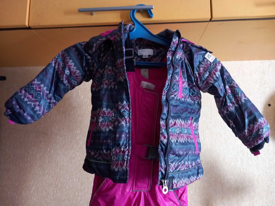 Chicco
Зимовий комбінезон chicco 3-4 роки, 98 см