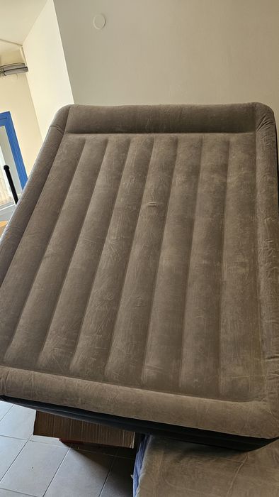 IMaterac Dmuchany Dwuosobowy Łóżko INTEX z Pompką 230V Welurowy