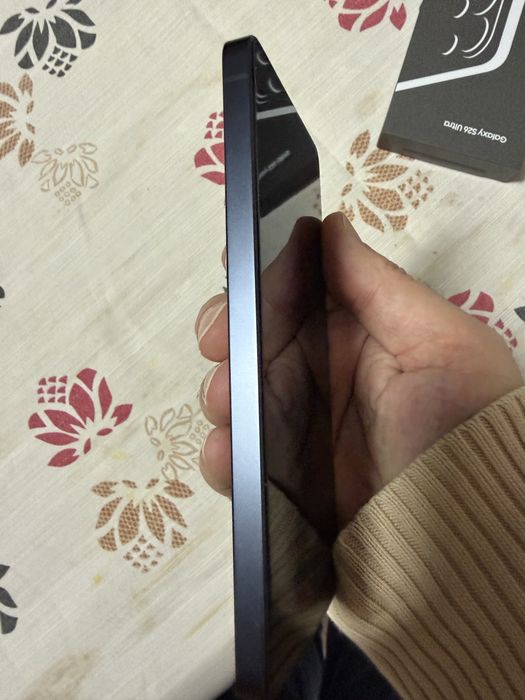 Samsung S26 Ultra, preto, com 12/256 GB de memória , como novo, com factura e garantia nacional de 3 anos.
