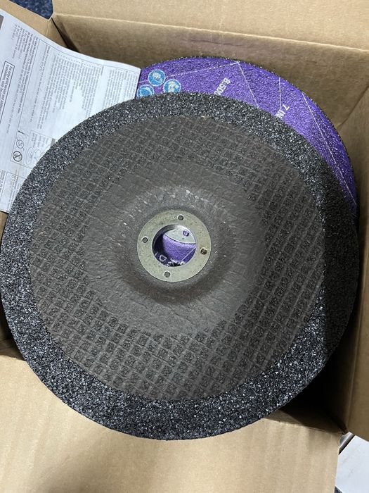 3M Cubitron 3 Tarcza do szlifowania 98418 P36+ T27 180mm x 7mm x 22,23
