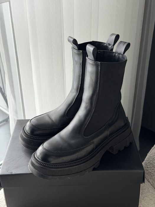 Боти шкіряні (стан ідеальний)