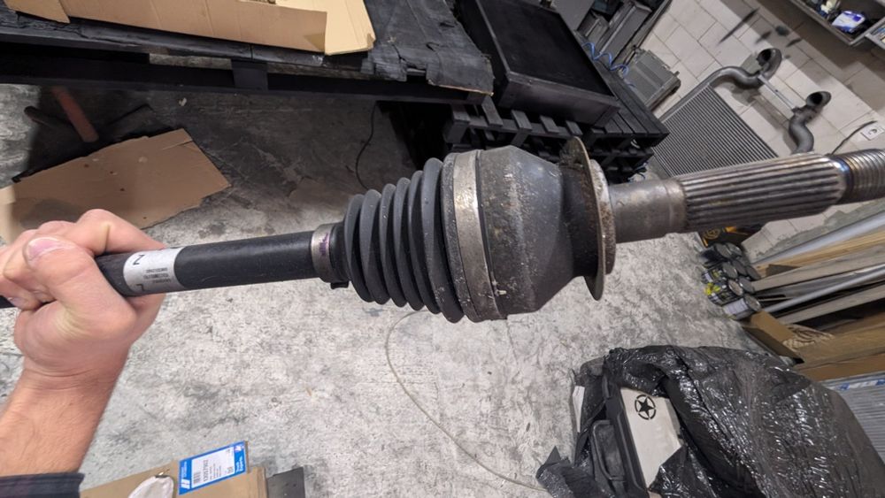 Піввісь Toyota GR86 Subaru BRZ 2021-