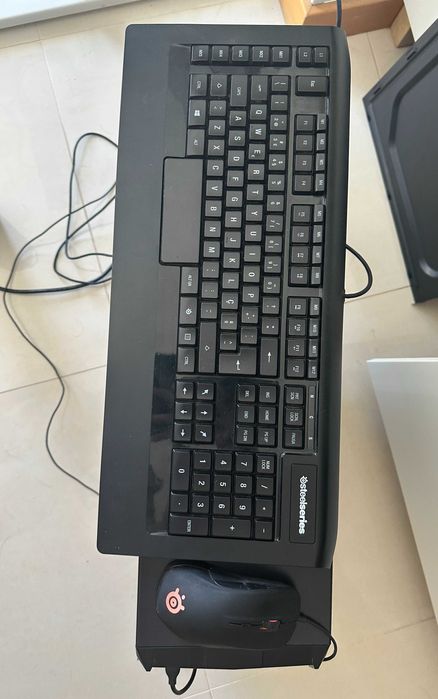 Computer with i7, 16GB RAM, GTX Graphics, SSD + Keyboard and Mouse64738934626307122