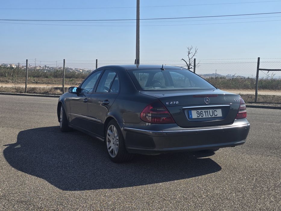 Mercedes E270 Avangarde Manual — photo 4