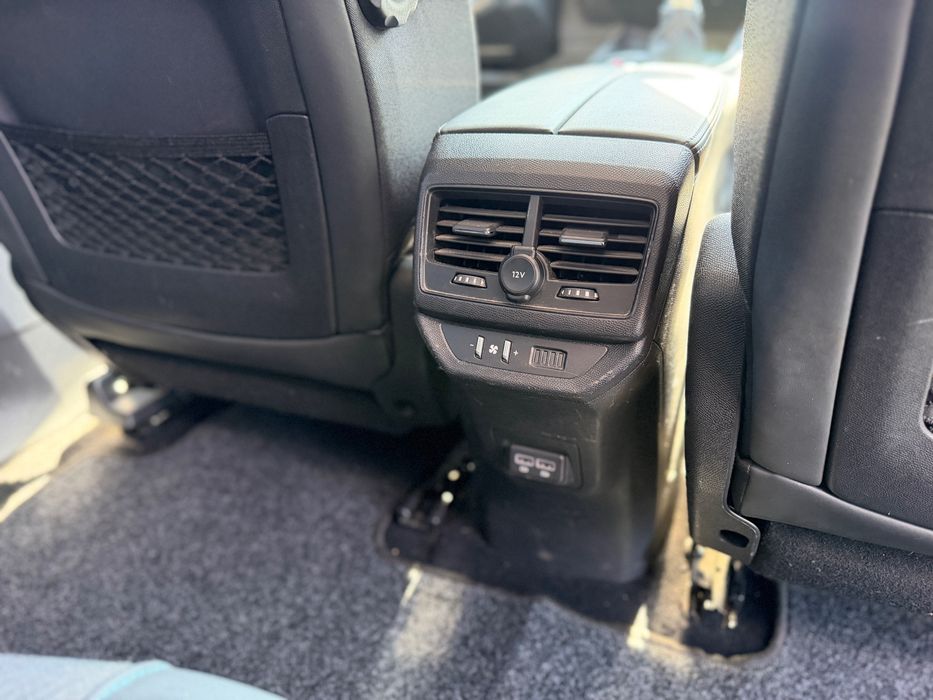 PEUGEOT 5008 1.2 PURETECH 130 CV – 2021 – 7 LUGARES – IVA DEDUTÍVEL