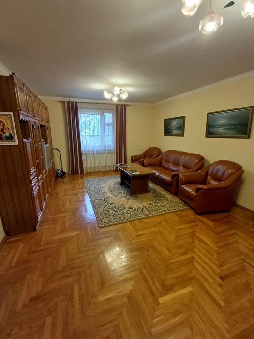 Продам окремий будинок