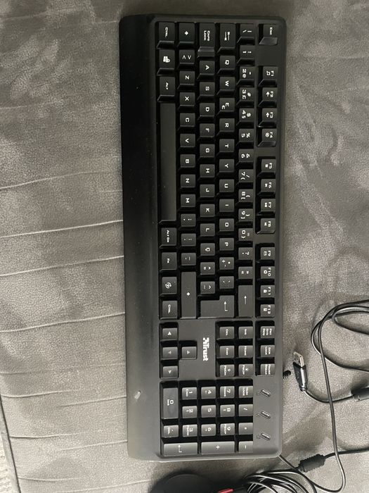 Teclado e rato Trust