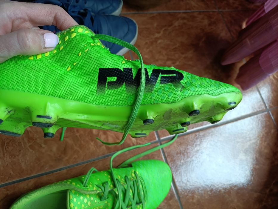 Buty piłkarskie korki Puma PWR rozmiar 42