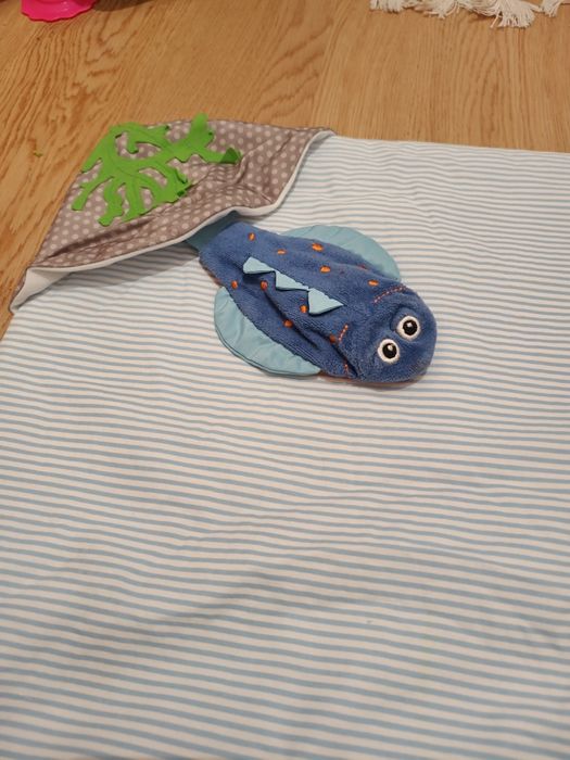 Mata do zabawy dla niemowląt Ikea i Chicco