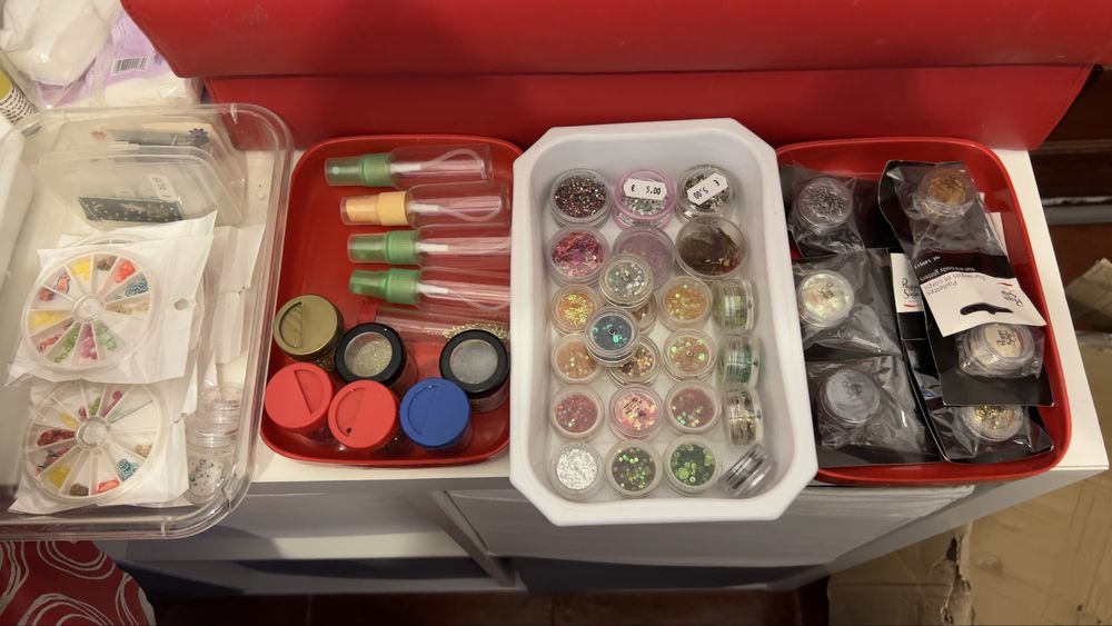 Produtos de cuidados de unhas naturais e com gel