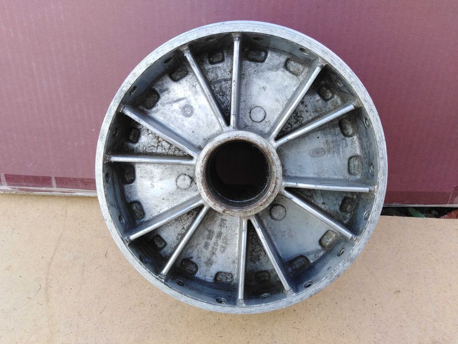 Ступица колеса ЯВА