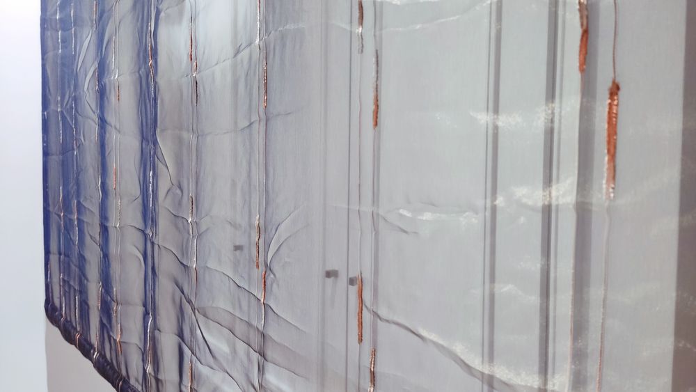 Cortina organza estore + portiers seda selvagem com varão meta