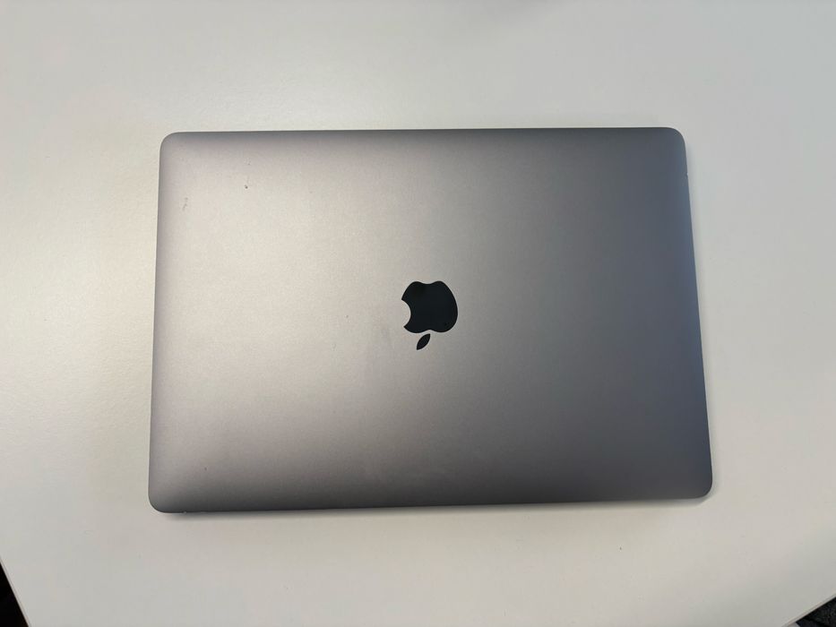 Macbook pro 13  M1 2020 8Gb Ram 512Gb SSD