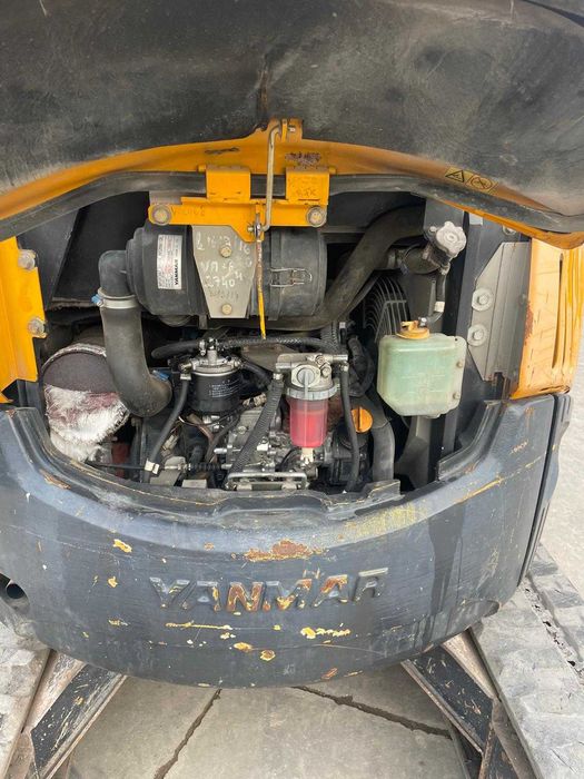 Mini giratoria - escavadora Yanmar VIO30-3
