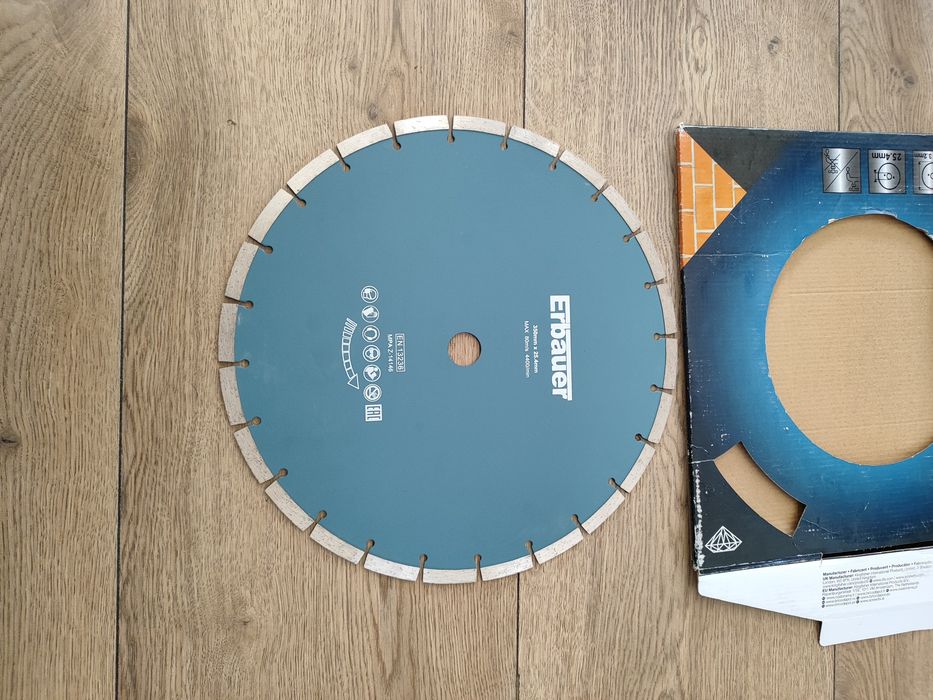 Tarcza diamentowa Erbauer segmentowa 350 x 25,4
Tarcza diamentowa Erba