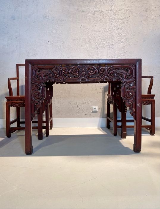 Zabytkowy zestaw mebli konsola i dwa krzesla