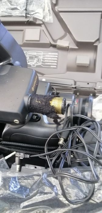 Видеокамера HITACHI VM-2480E