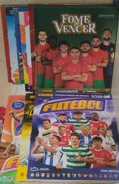 Lotes de cromos de diferentes cadernetas