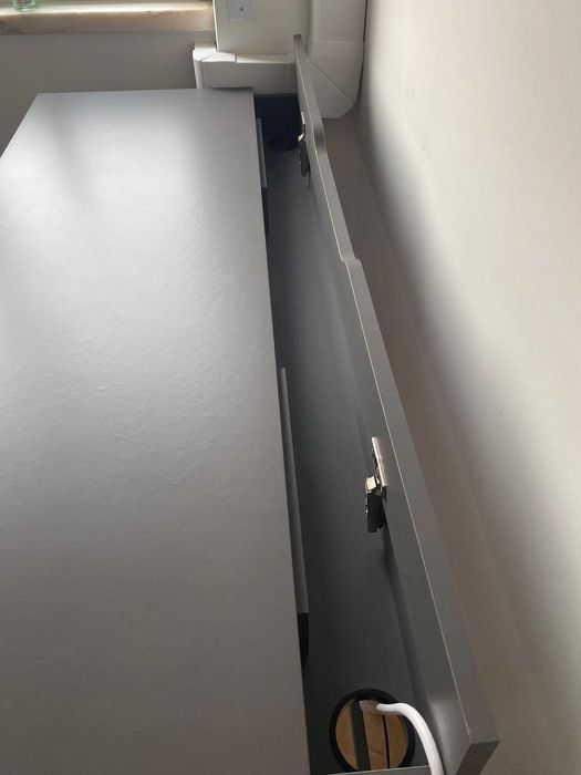 Secretária ALEX da IKEA em cinzento escuro, 132×58 cm