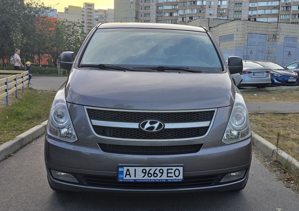 Hyundai H1 Starex