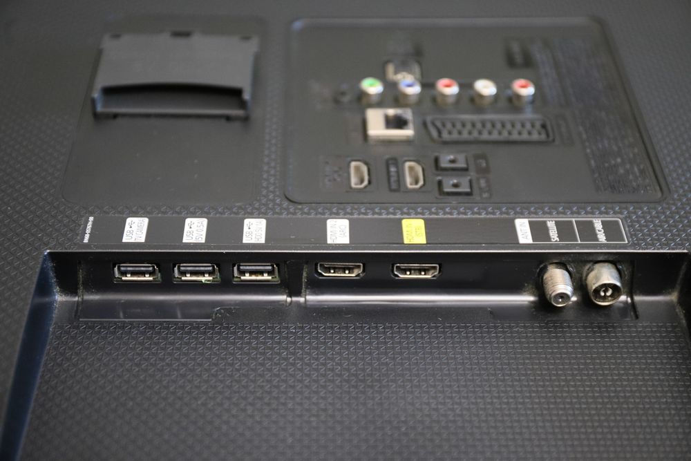 Samsung  UE48H6470SS    48  дюймов