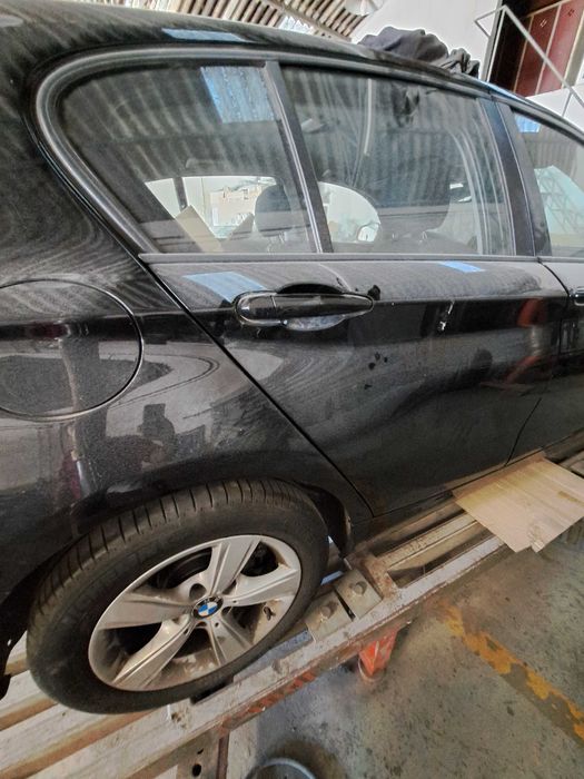 Porta tras  direita  bmw f20